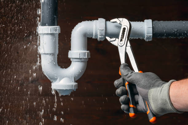Professional Leak Detection technician working in Laurel, MS